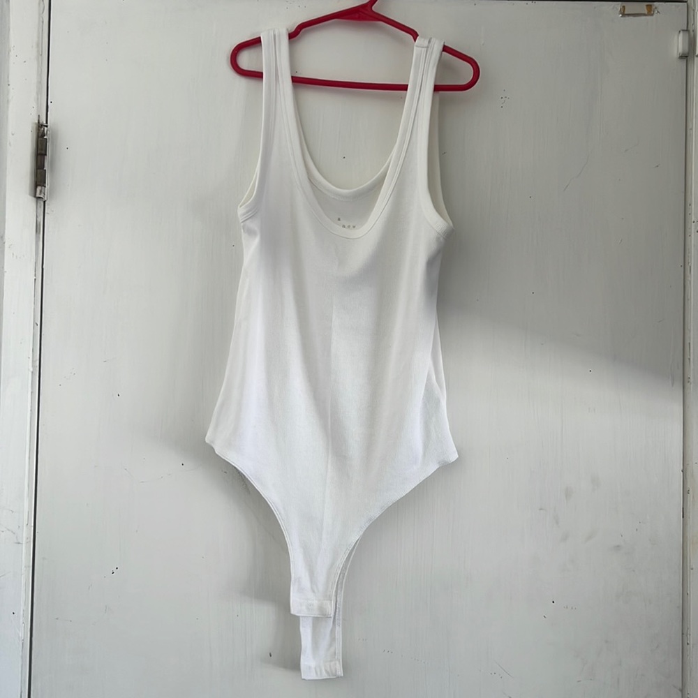 bodysuit size M